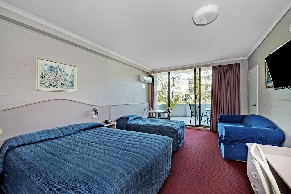 Motel Palm Court Motor 4*